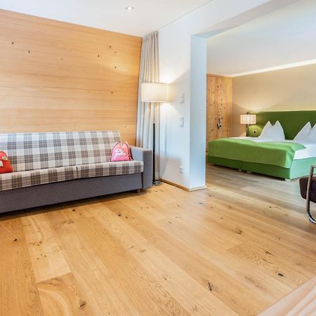 Hotel Gasthof Zur Post Sankt Gilgen Exteriör bild