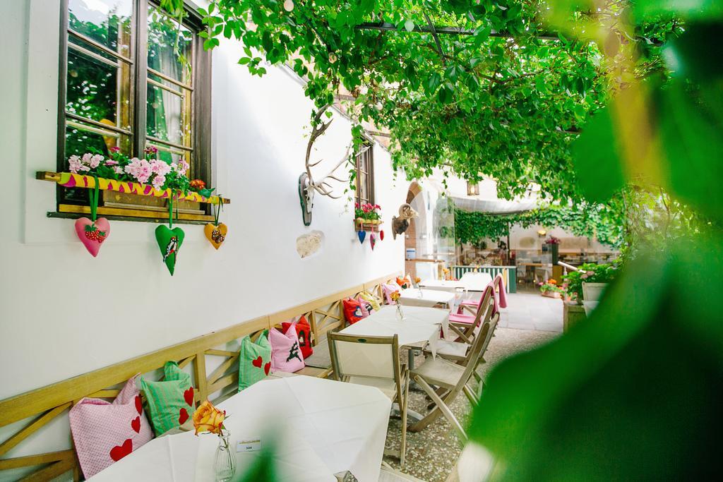 Hotel Gasthof Zur Post Sankt Gilgen Exteriör bild